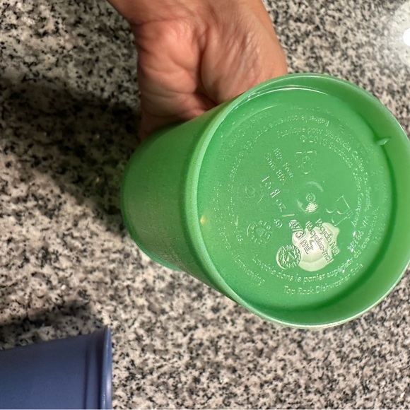 New! Starbucks cups - Picture 4 of 7